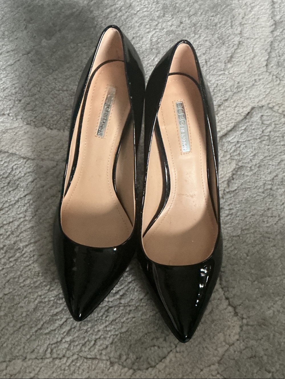 Black Patent Pointed-Toe Women's Pumps